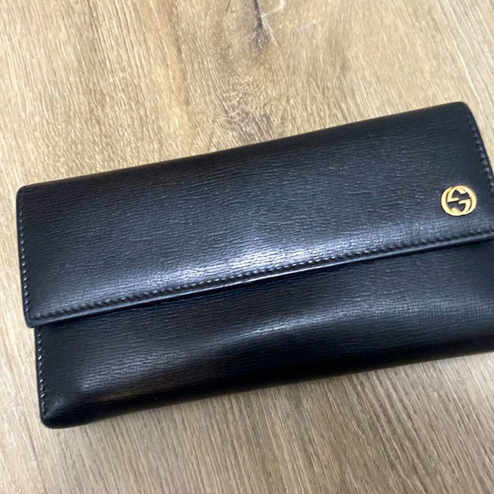 Gucci black leather wallet fits phone